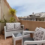 Atico Con 2 Garaje Y Piscina تورّيفيِخا