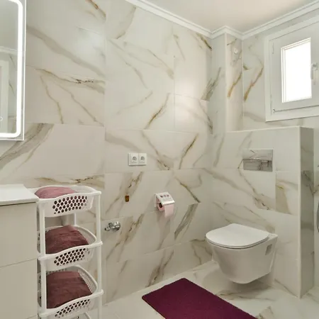 Atico Con 2 Garaje Y Piscina Apartment Torrevieja