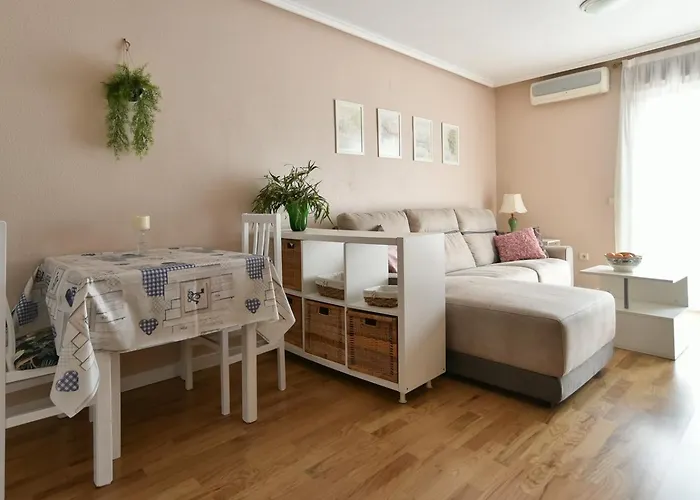 Atico Con 2 Garaje Y Piscina Apartment *