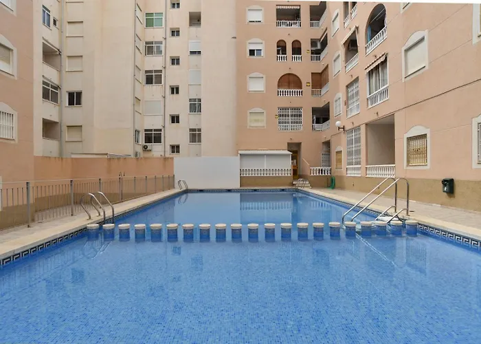 Atico Con 2 Garaje Y Piscina * Torrevieja